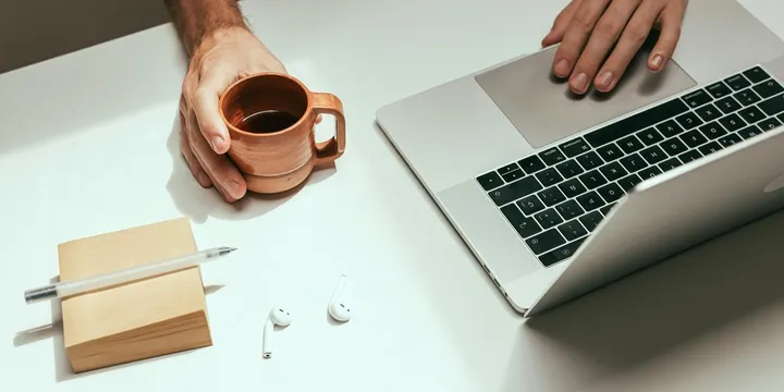 Coffee and Productivity: Caffeine Timing for Focus and Performance