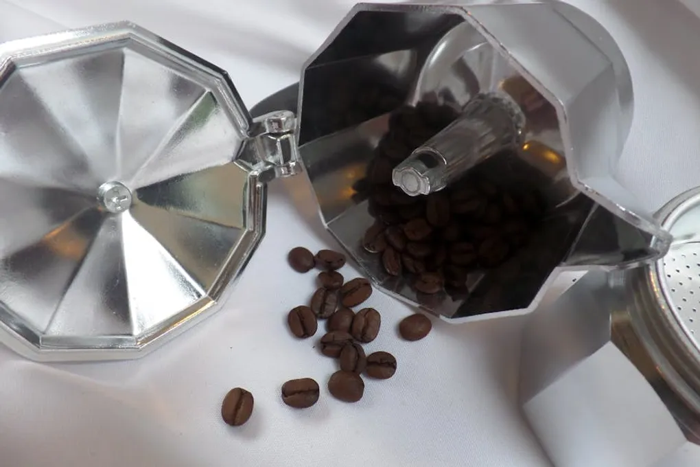 How to Use a Moka Pot: The Complete Guide to Stovetop Espresso