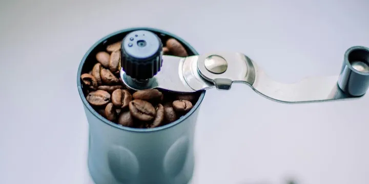 RDT Coffee Grinding: The Science Behind the Spray Bottle